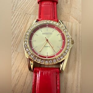 Manhattan by croton ladies gold tone red leather dress watch NEW BATTERY